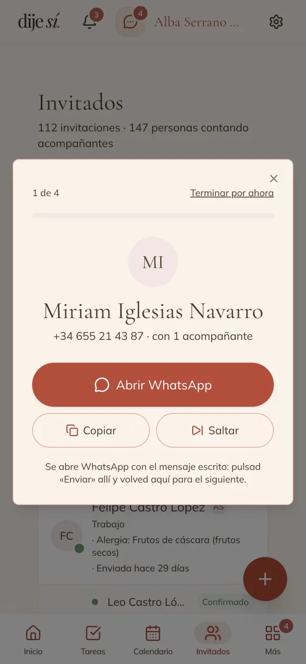 Cola de envío: «1 de 4 · Miriam Iglesias Navarro · Abrir WhatsApp»